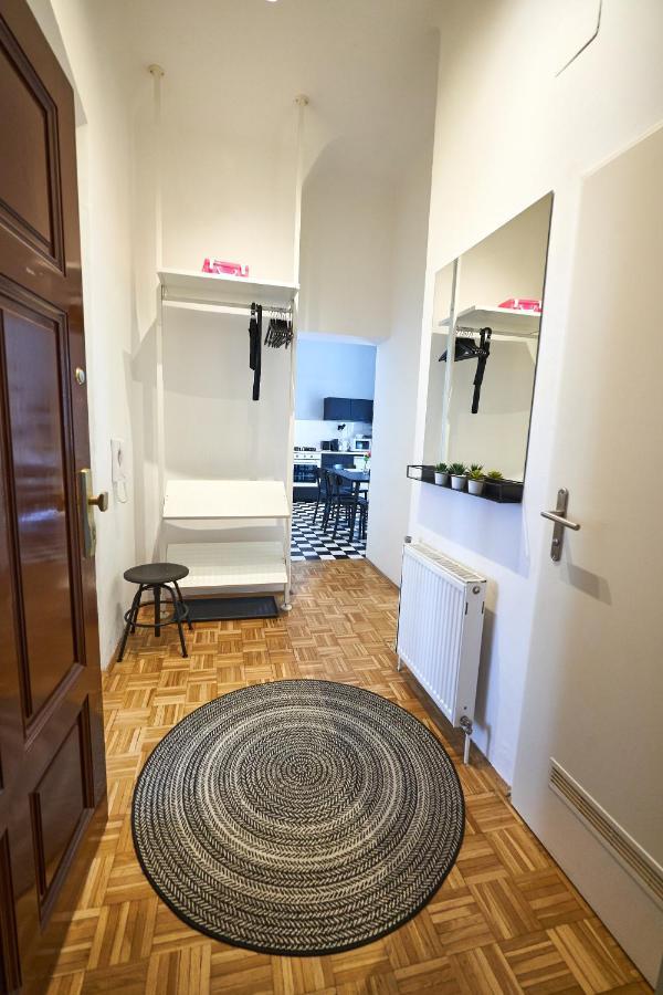Fancy Home For 5 With Self-Check-In At Spittelberg Відень Екстер'єр фото